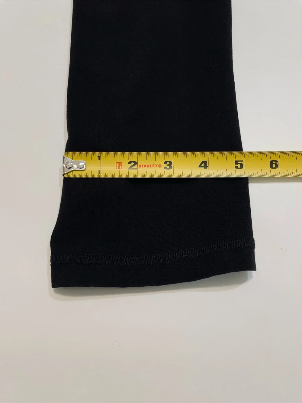 Lululemon Black Cropped Activewear Leggings - Size 4 (Fits XS) 17